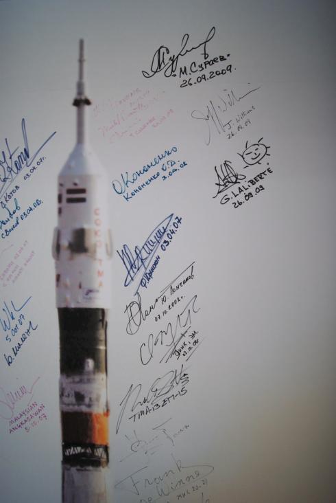 Cosmonauts' autographs